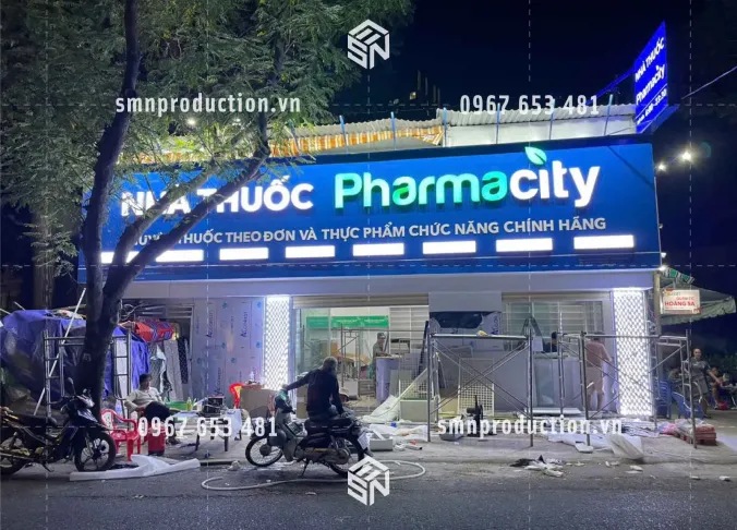 làm bảng hiệu