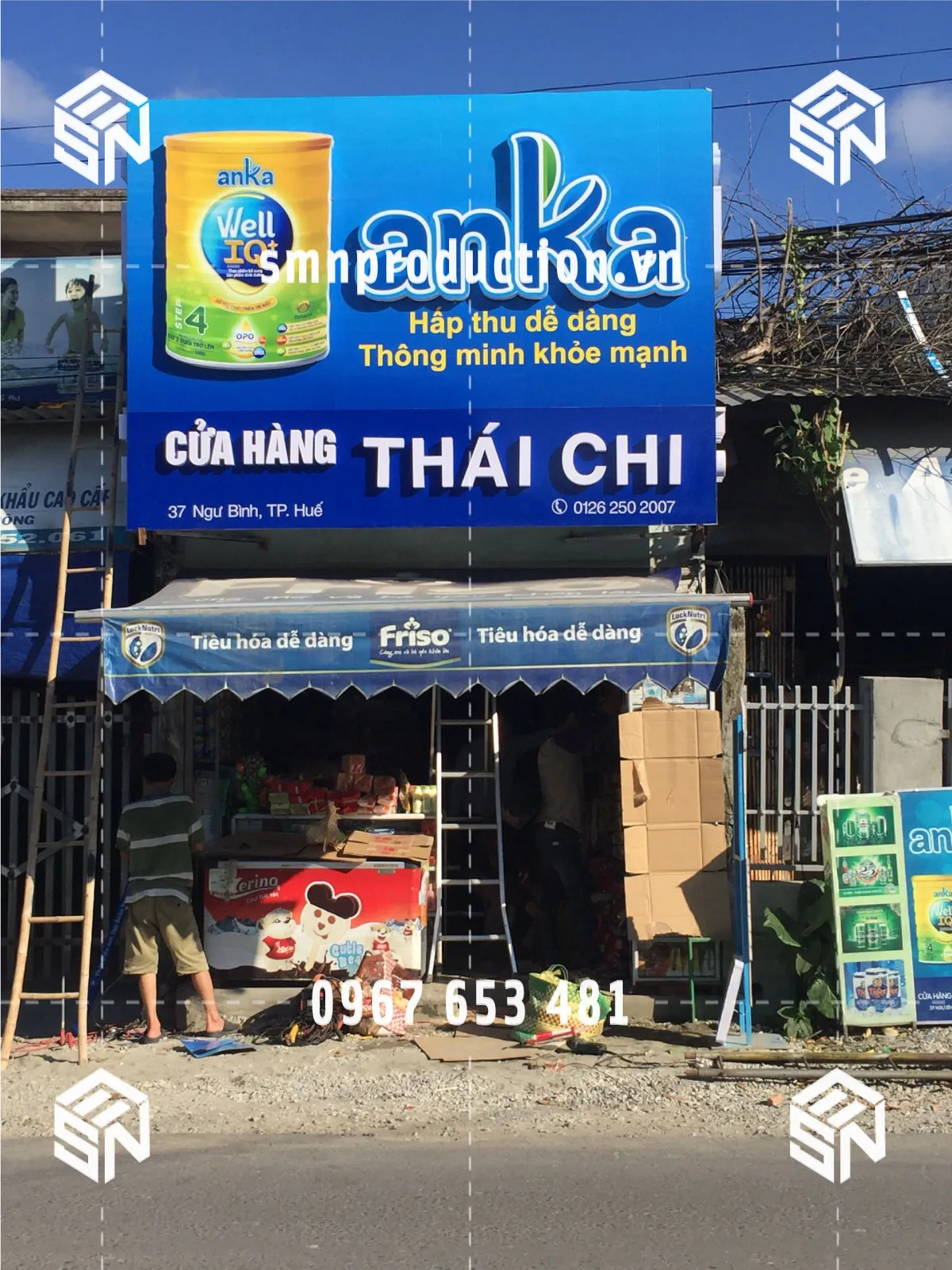 làm bảng hiệu